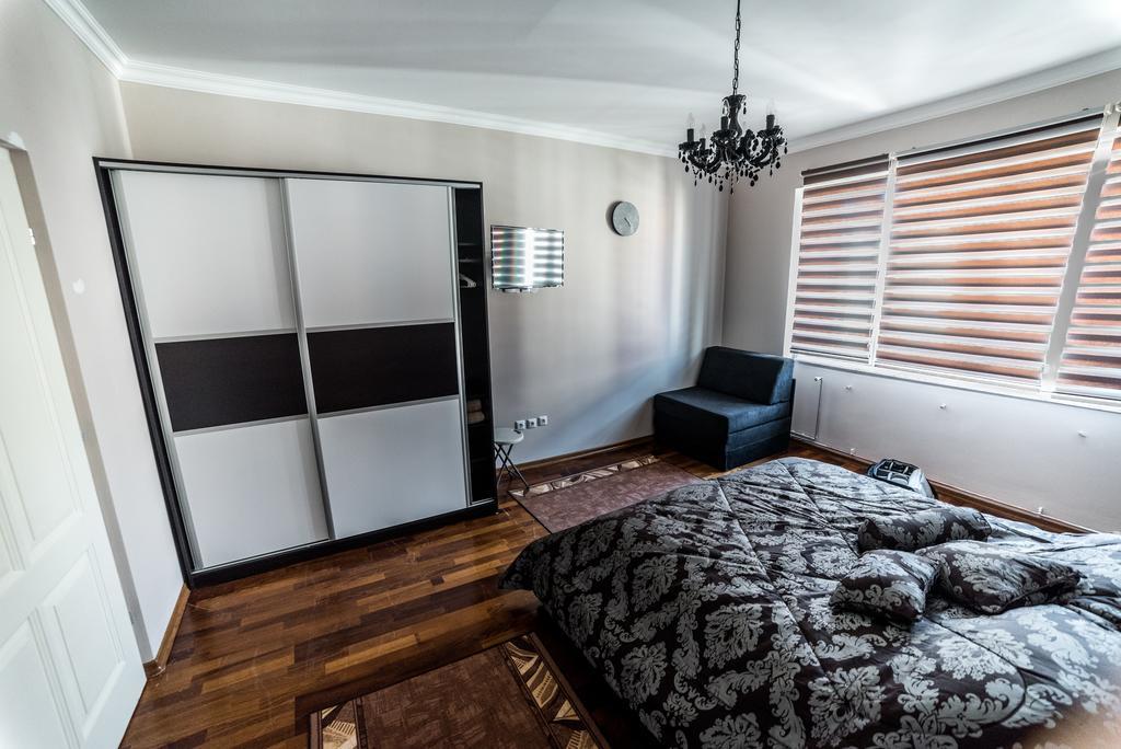 Suites Donna Bihać Exterior foto